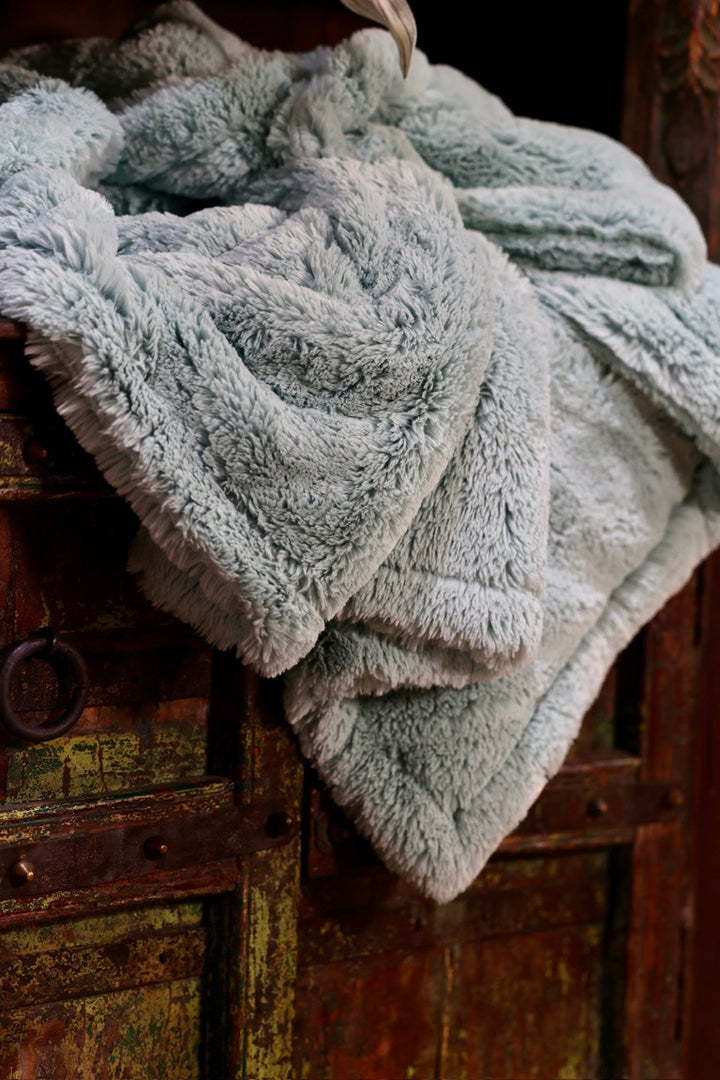 The Dewdrop Dream Blanket