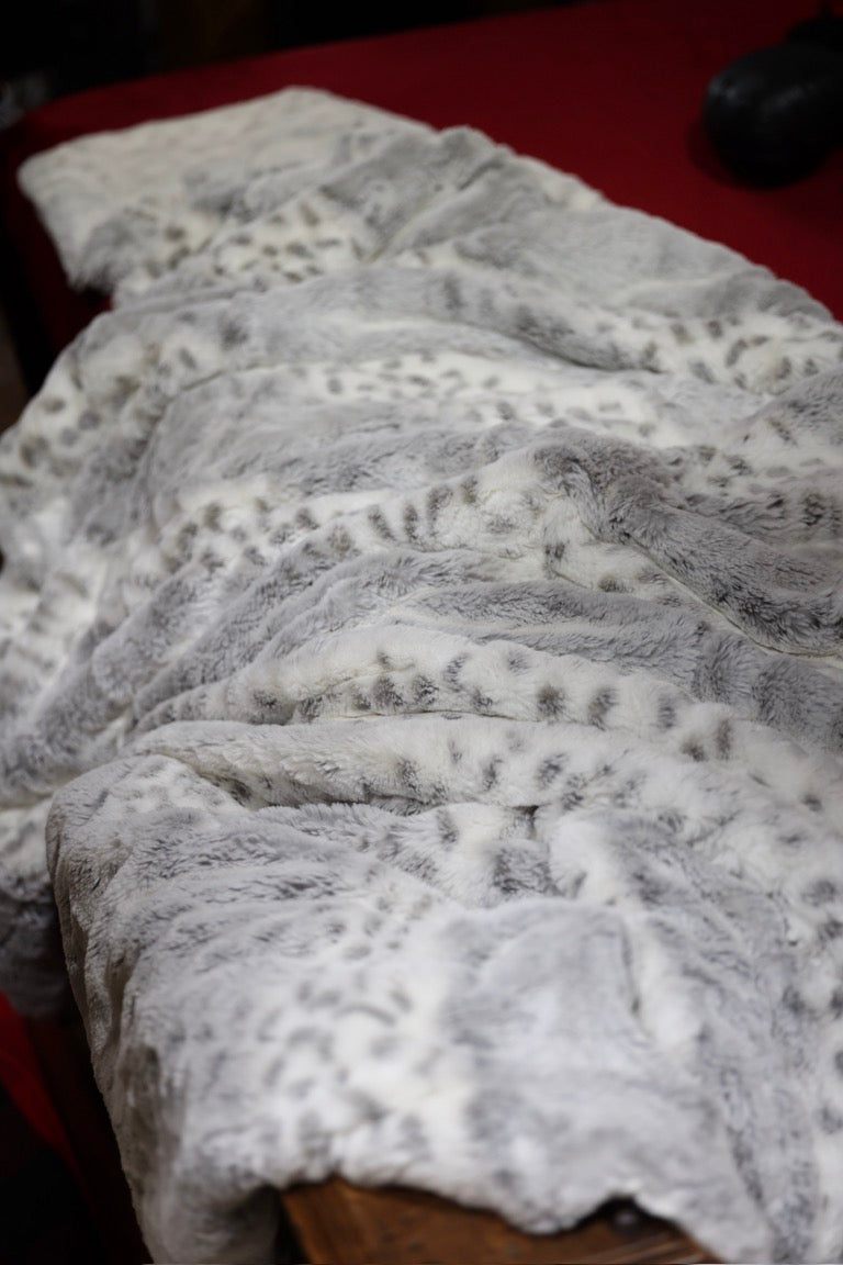 The Dove Alaskan Blanket