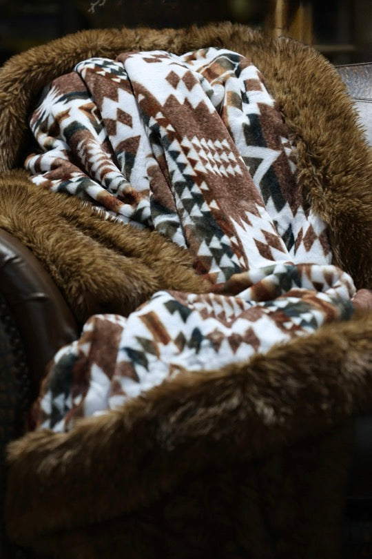 The Grizzly Woodland Blanket