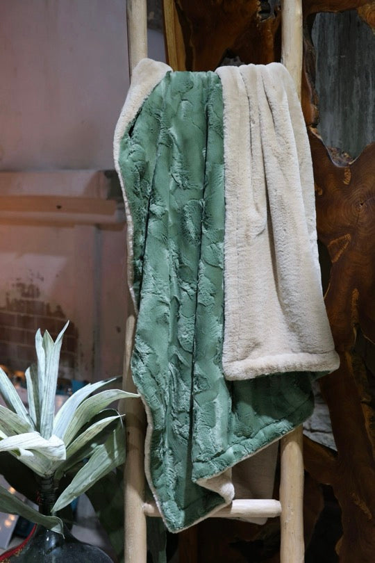 The Ivy Sand Dunes Blanket