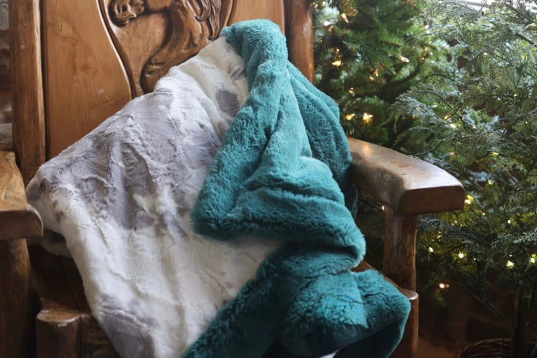 The Lilypad Sparkle Blanket