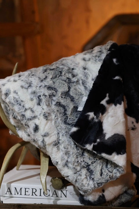 The Midnight Bessie Blanket