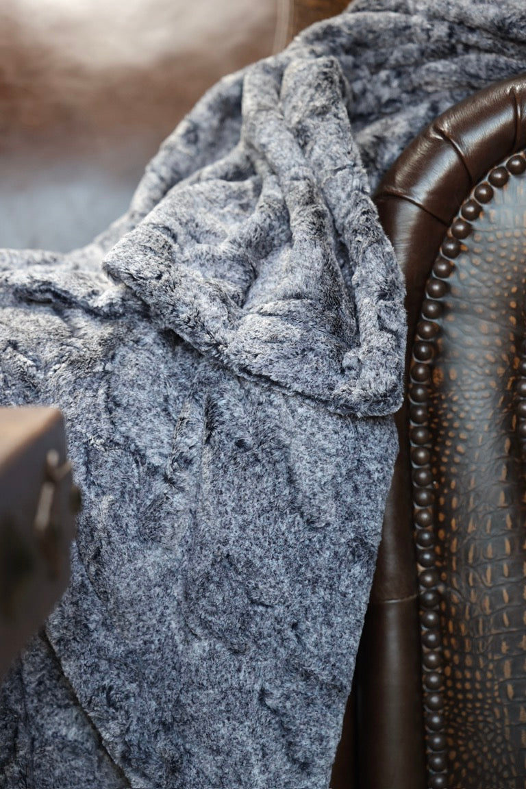 The Moonbeam Heather Blanket