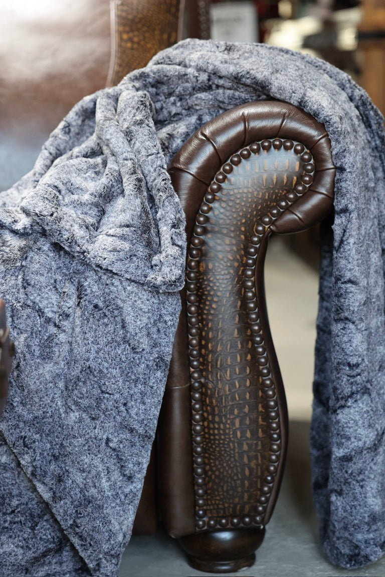 The Moonbeam Heather Blanket