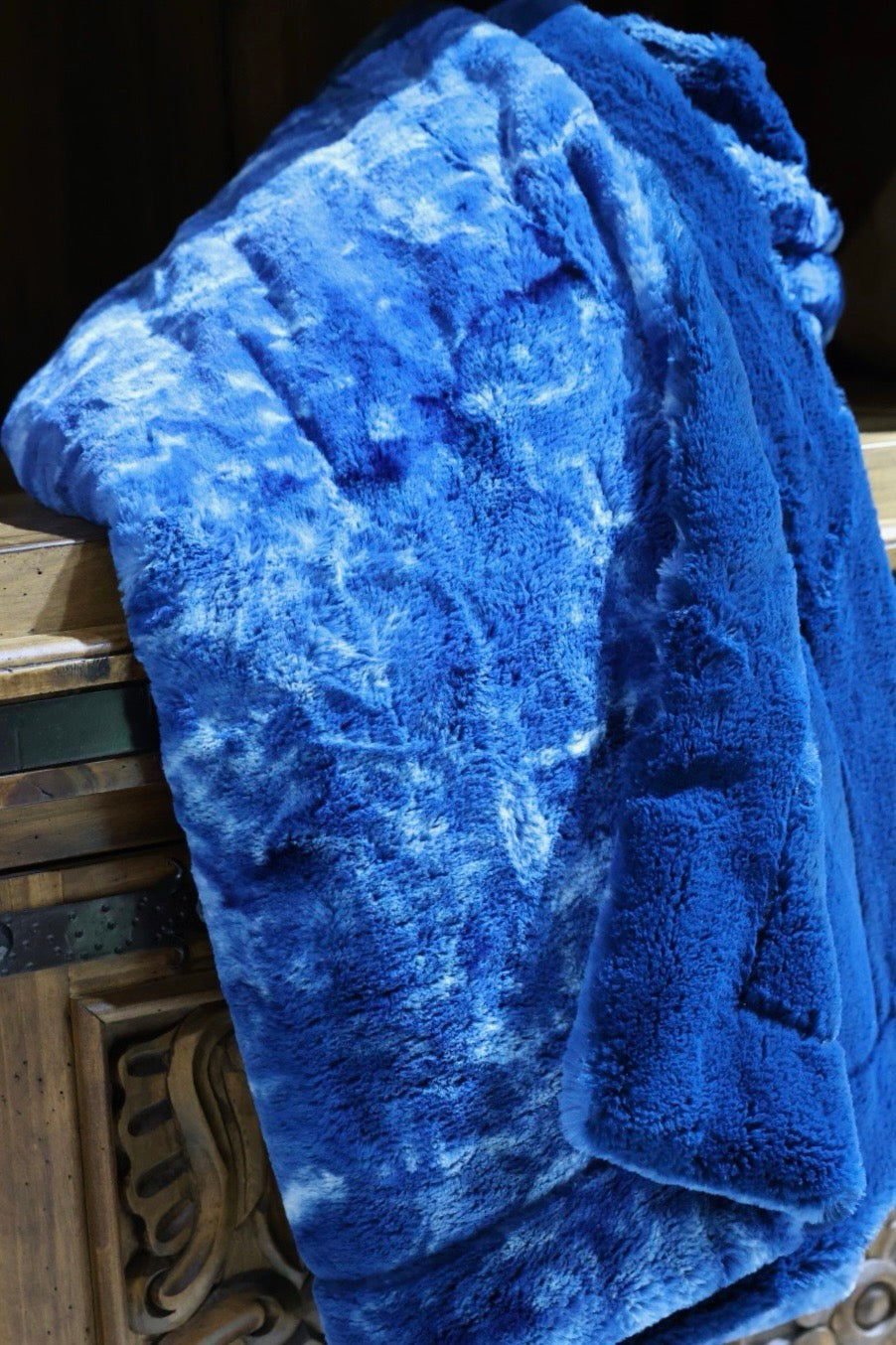 The Ocean Eclipse Blanket