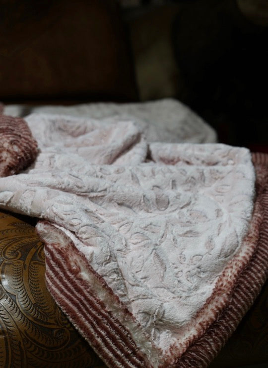 The Primrose Dune Blanket