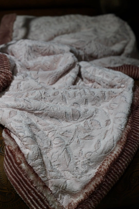 The Primrose Dune Blanket