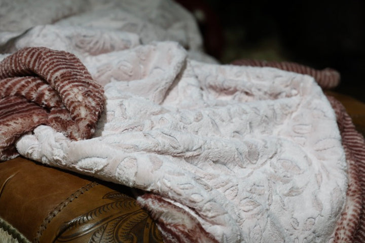 The Primrose Dune Blanket