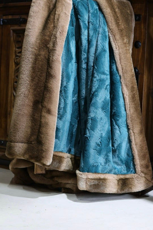 The Spruce & Spice Blanket