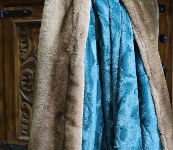 The Spruce & Spice Blanket