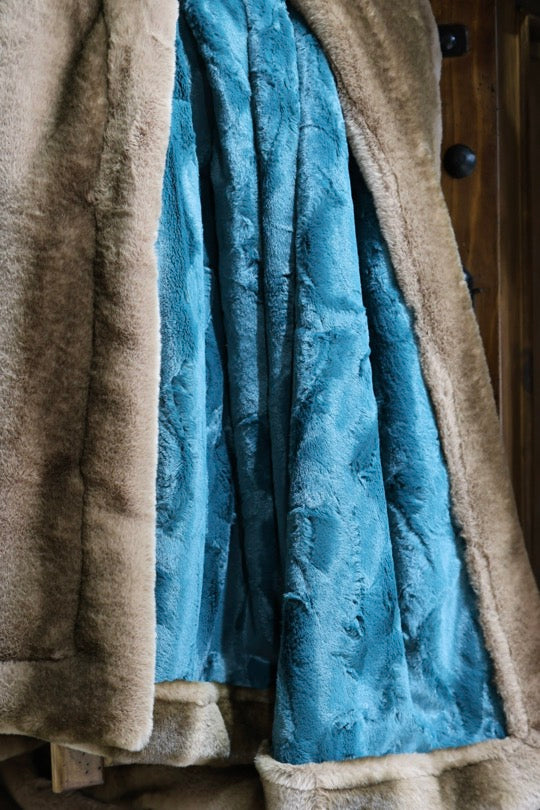 The Spruce & Spice Blanket