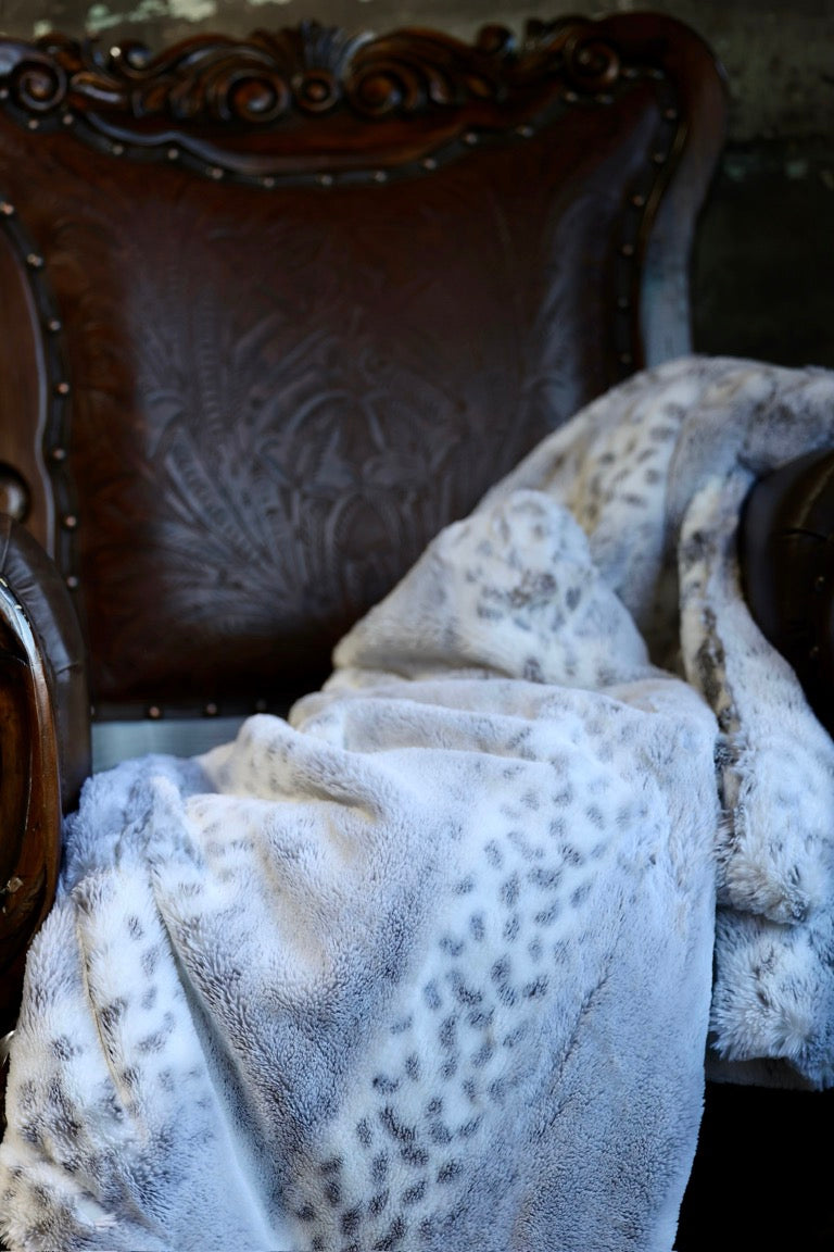 The Stone & Snow Blanket