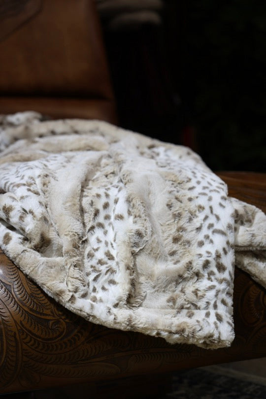The Taupe Lynx Blanket