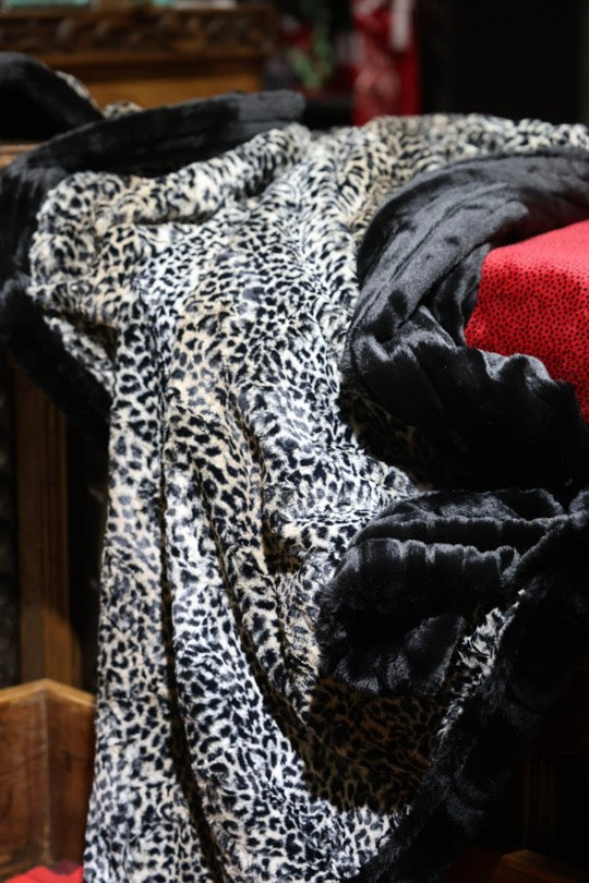 The Taupe Noir Blanket